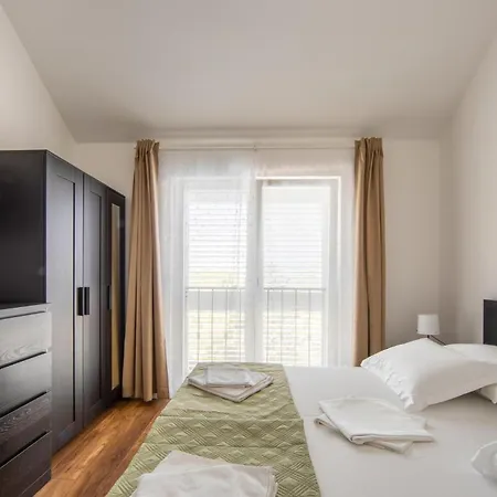 3 Bedroom Beautiful In Holiday home