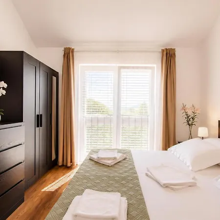 3 Bedroom Beautiful In Будинок відпочинку
