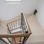 3 Bedroom Beautiful In Tatil Evi Sutivan